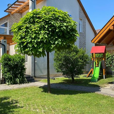 Magyar Apartman Iii. Apartment Hajdúszoboszló Екстериор снимка