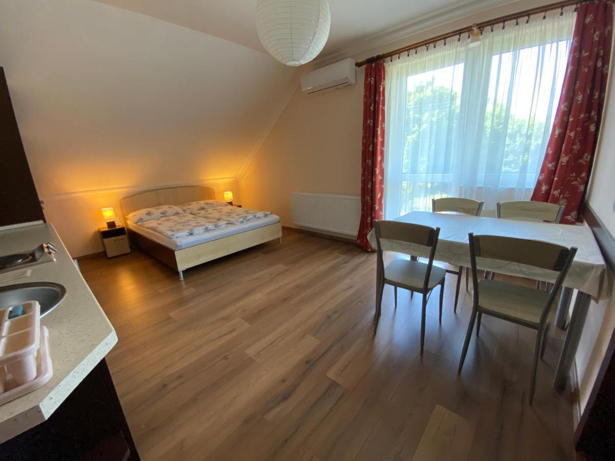 Magyar Apartman Iii. Apartment Hajdúszoboszló Екстериор снимка