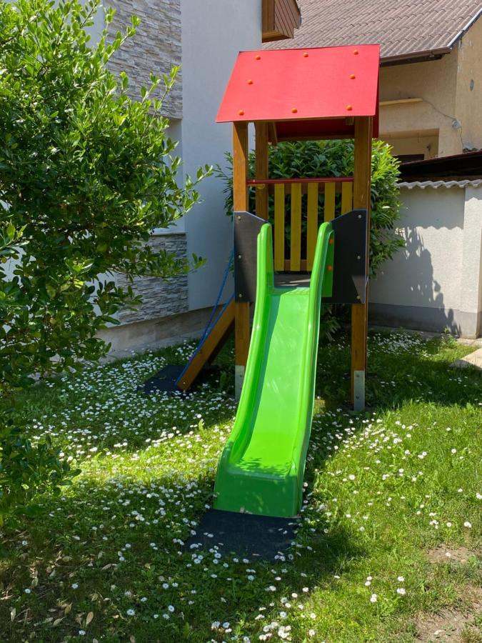 Magyar Apartman Iii. Apartment Hajdúszoboszló Екстериор снимка