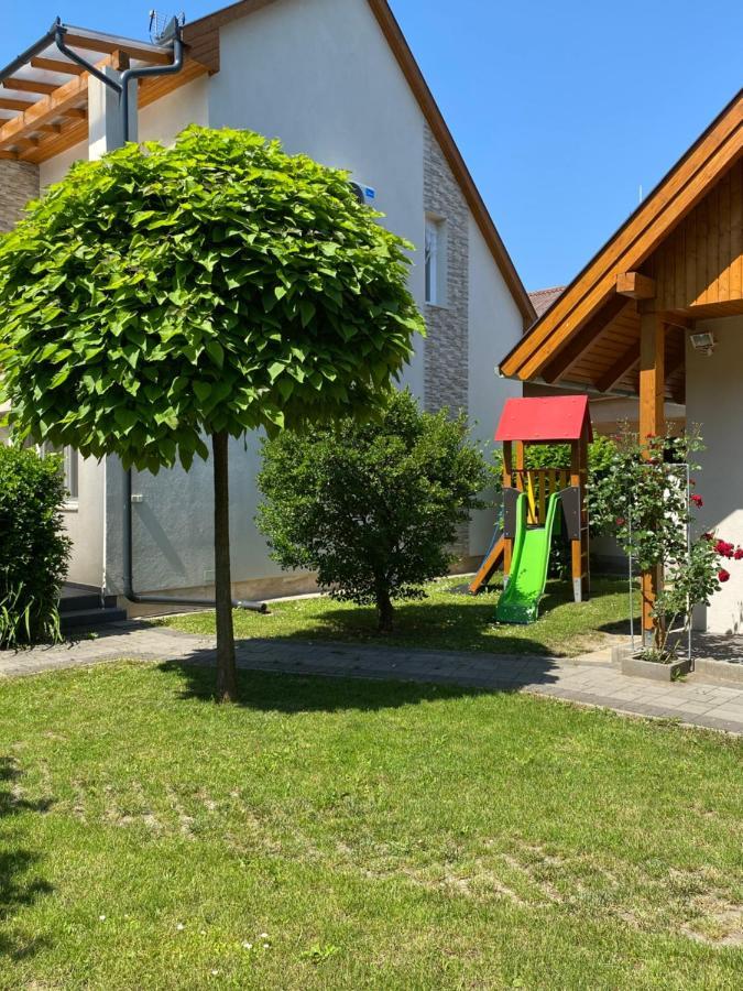 Magyar Apartman Iii. Apartment Hajdúszoboszló Екстериор снимка